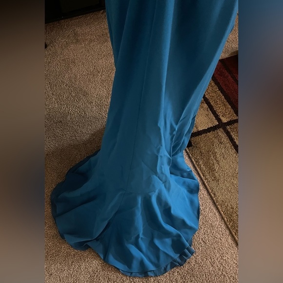 Carmen Marc Valvo Infusion Cascading Ruffle Halter Mermaid Evening Gown Peacock - Picture 8 of 12